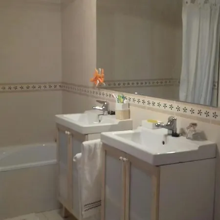 Апартаменты Apartamento Con Piscina En *