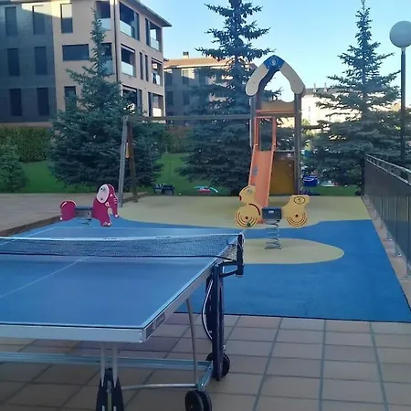 Апартаменты Apartamento Con Piscina En *